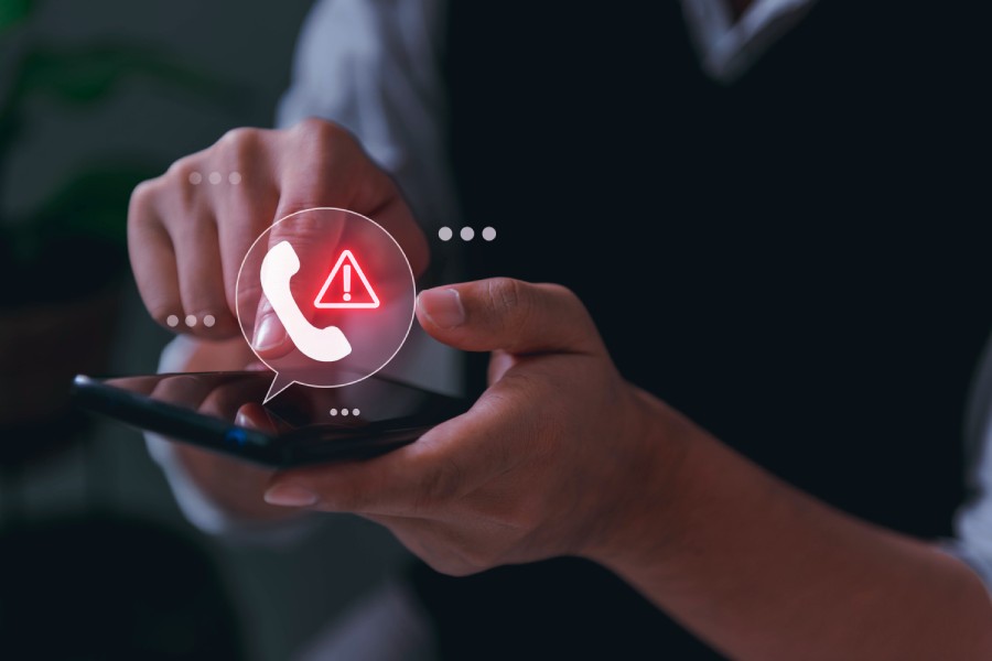 Scam Alert- Decoding the Rise of WhatsApp Phishing Scams!
